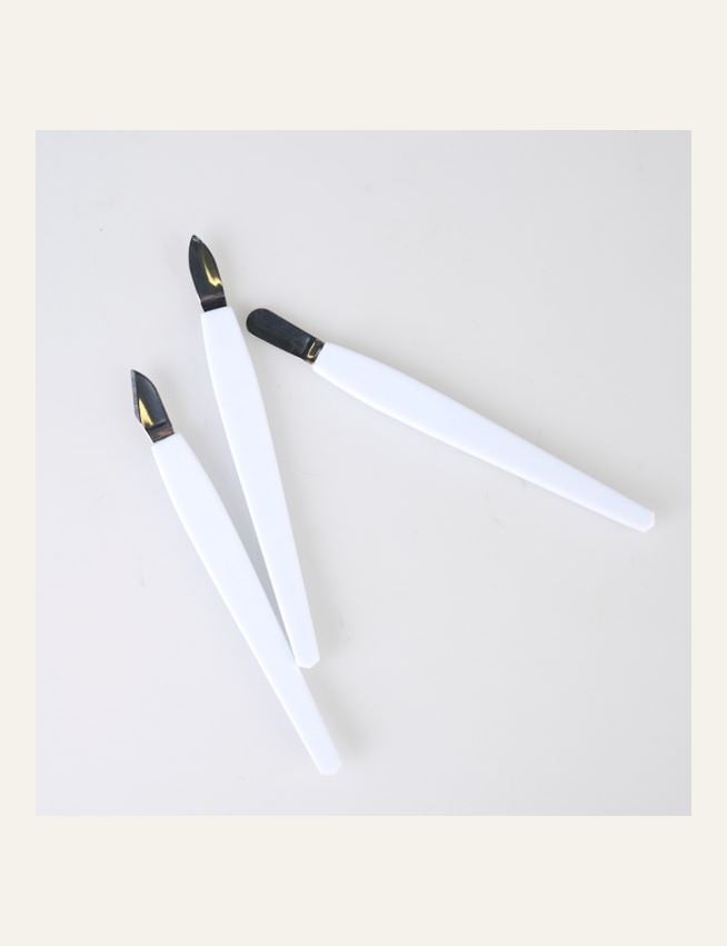 Kynsinauhojen työntäjä valkoinen - 2