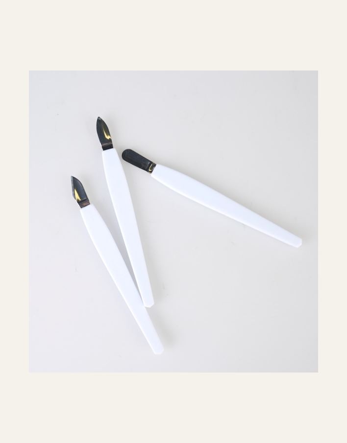 Kynsinauhojen työntäjä valkoinen - 2