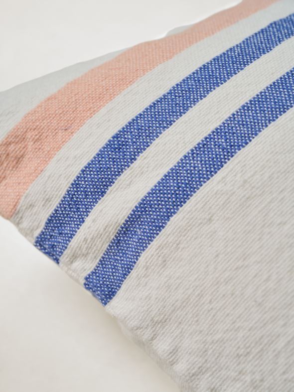 Koristetyyny moniväri - 2