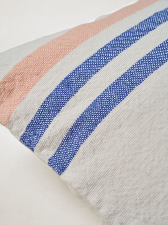 Koristetyyny moniväri - 2