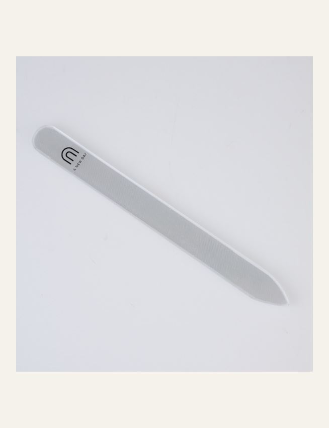 Kynsiviila läpikuultava - 2