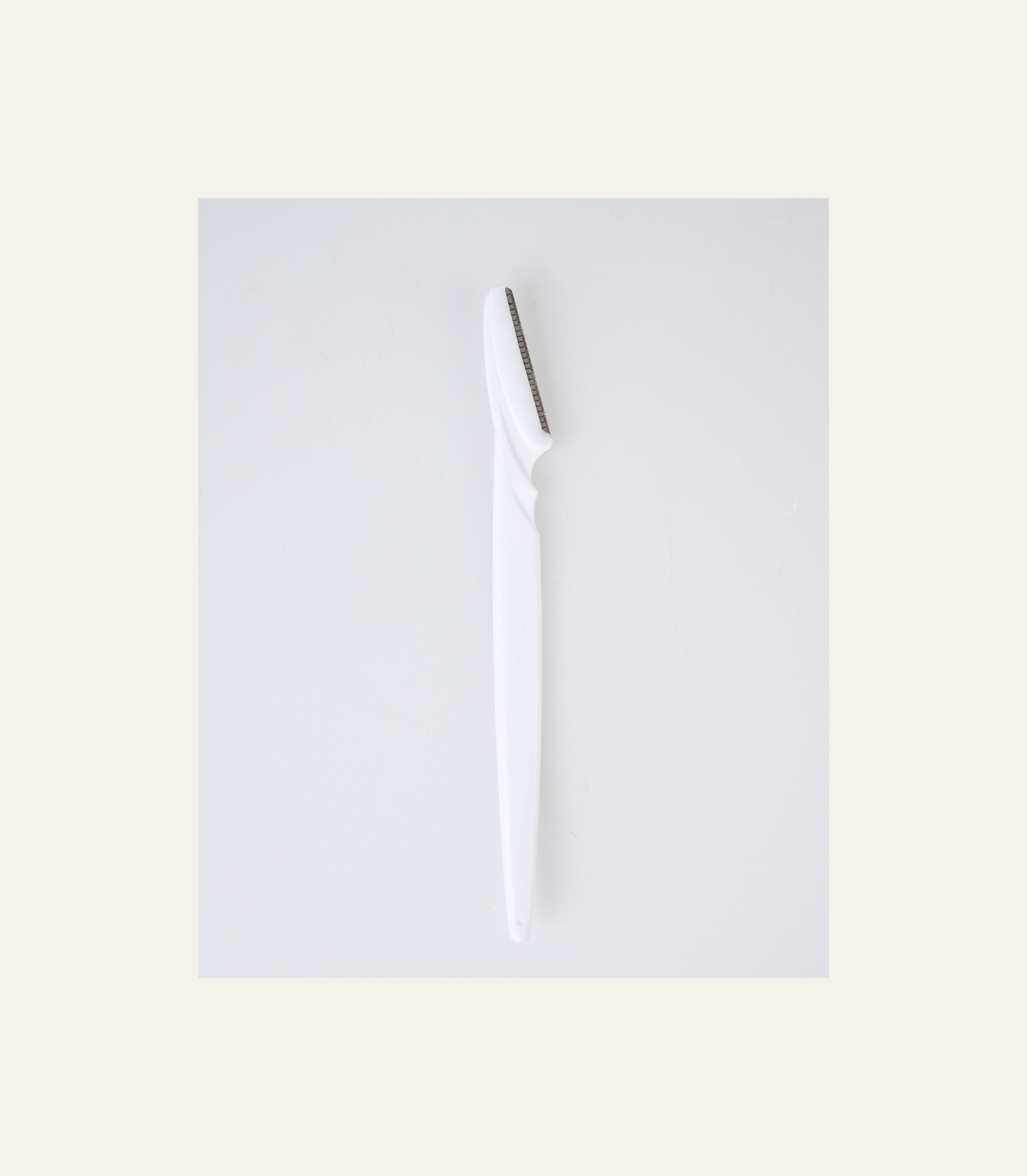 Kulmakarvaveitsi valkoinen - 3