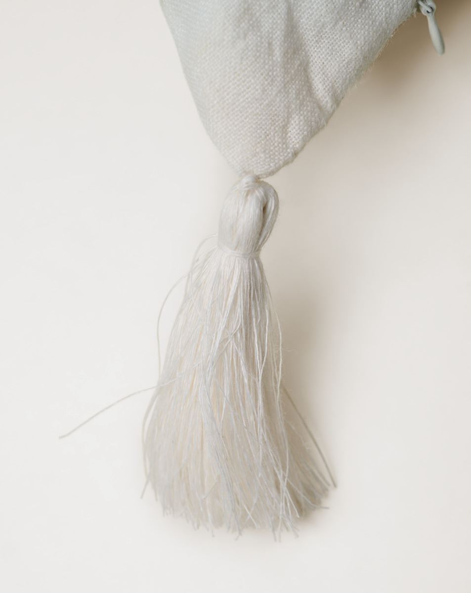 Koristetyynynpäällinen valkoinen - 2