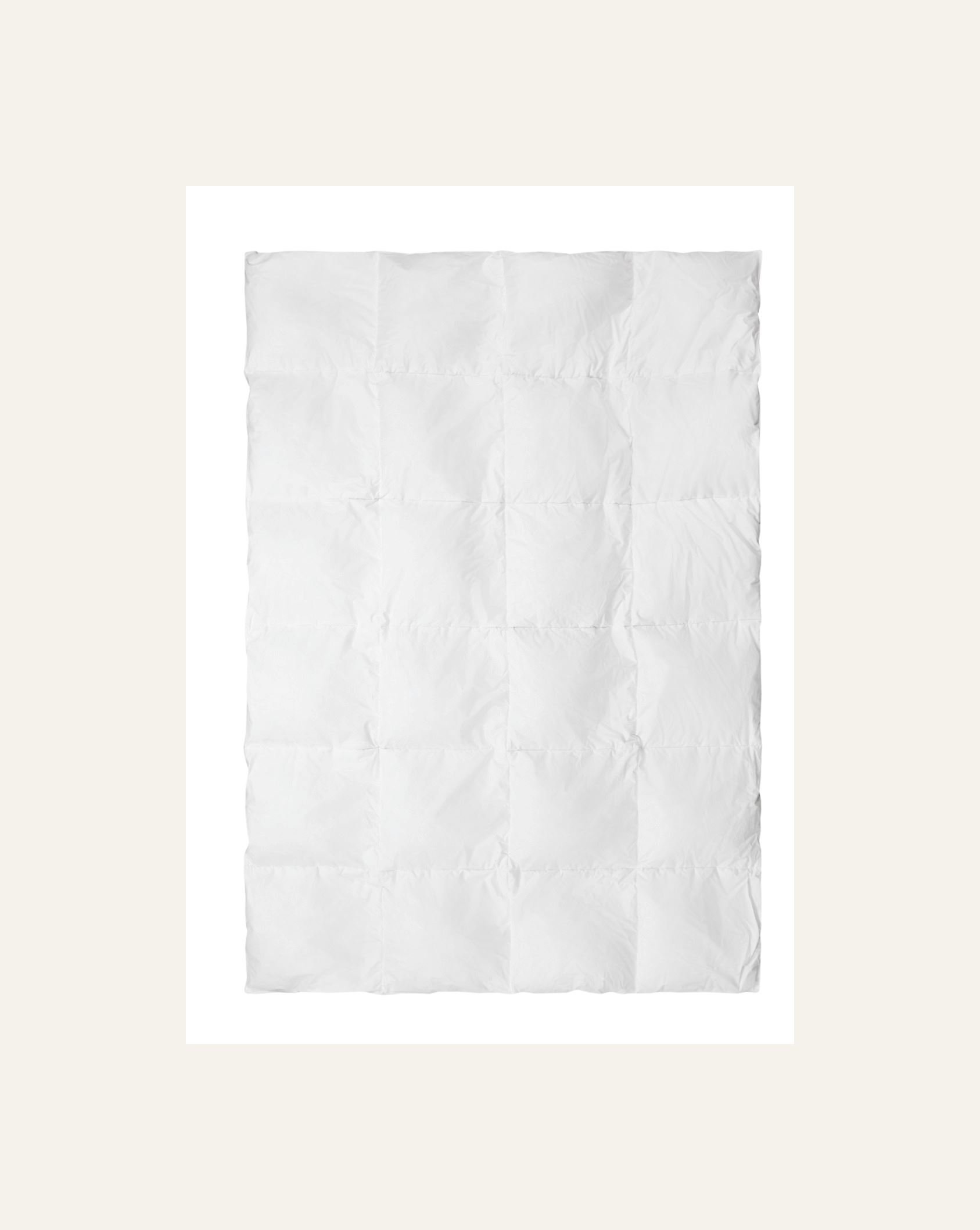Keskilämmin untuvapeitto valkoinen - 3