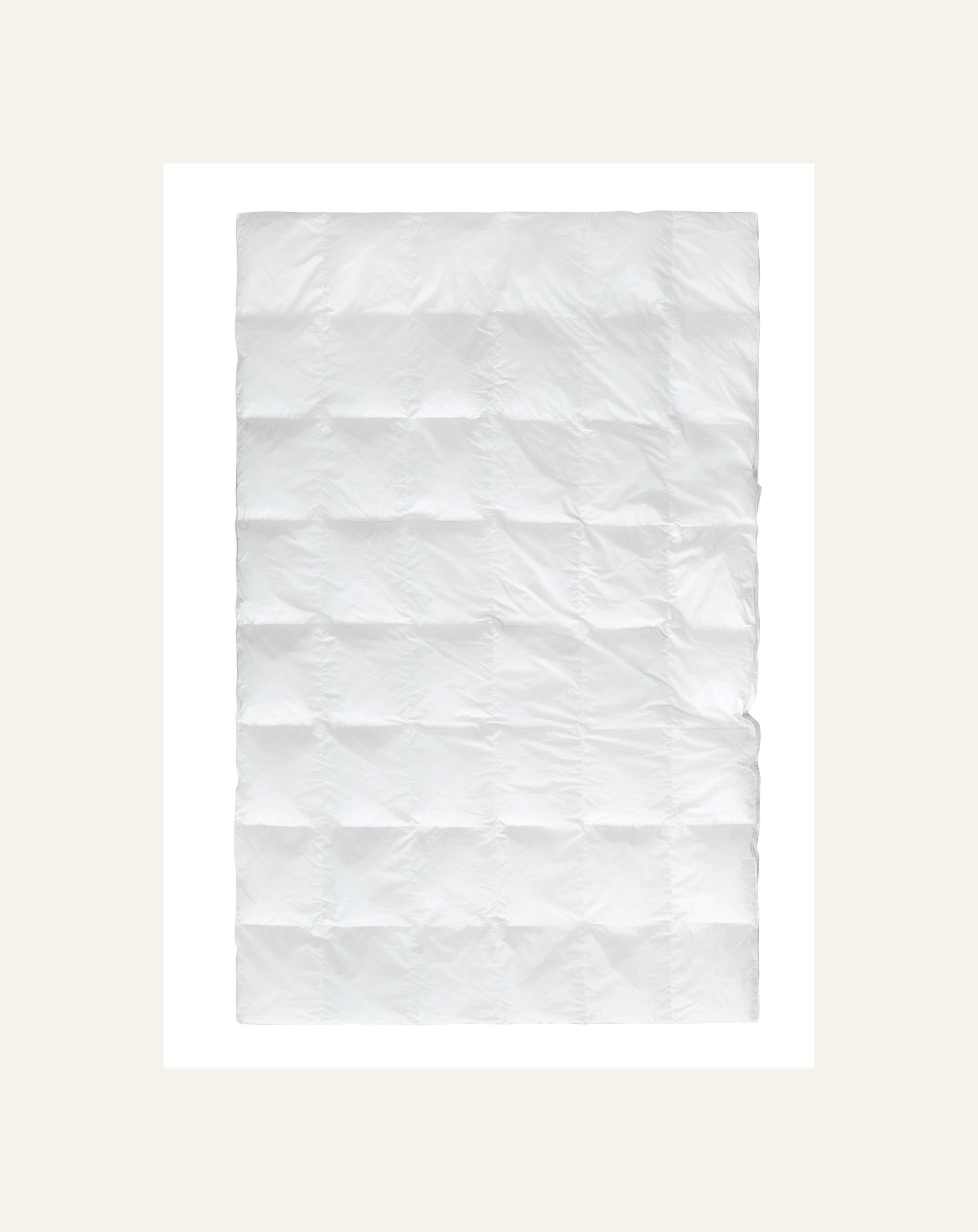 Keskilämmin untuvapeitto valkoinen - 6