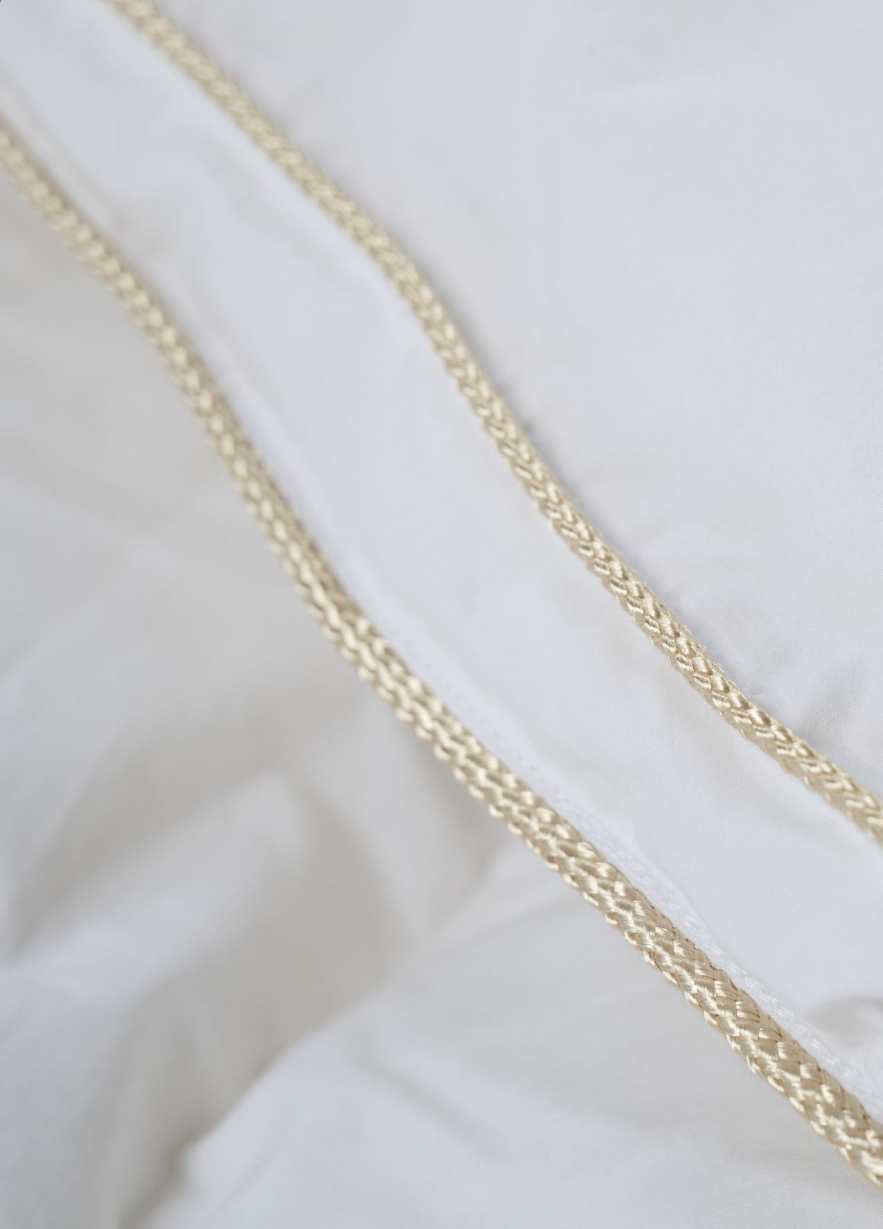 Keskilämmin untuvapeitto valkoinen - 4