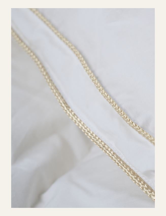 Keskilämmin untuvapeitto valkoinen - 4