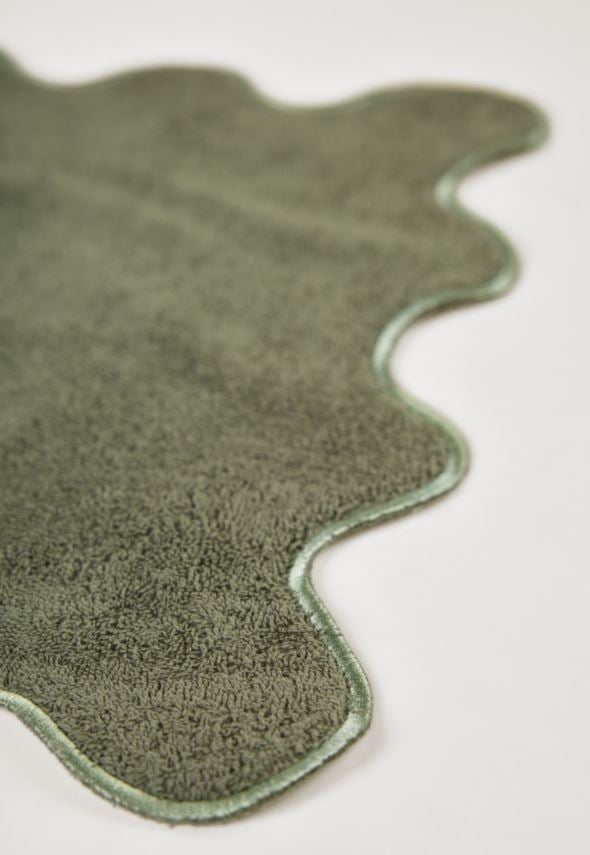 Pyyhe tummanvihreä - 4