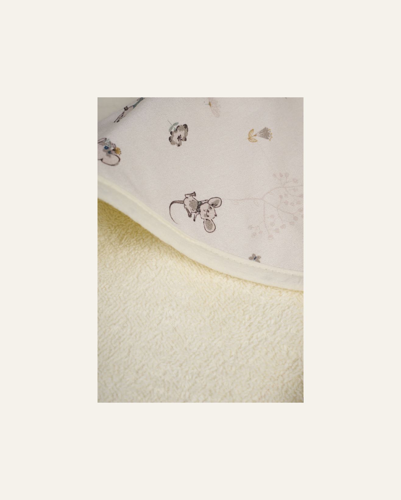 Huppupyyhe moniväri/valkoinen - 3