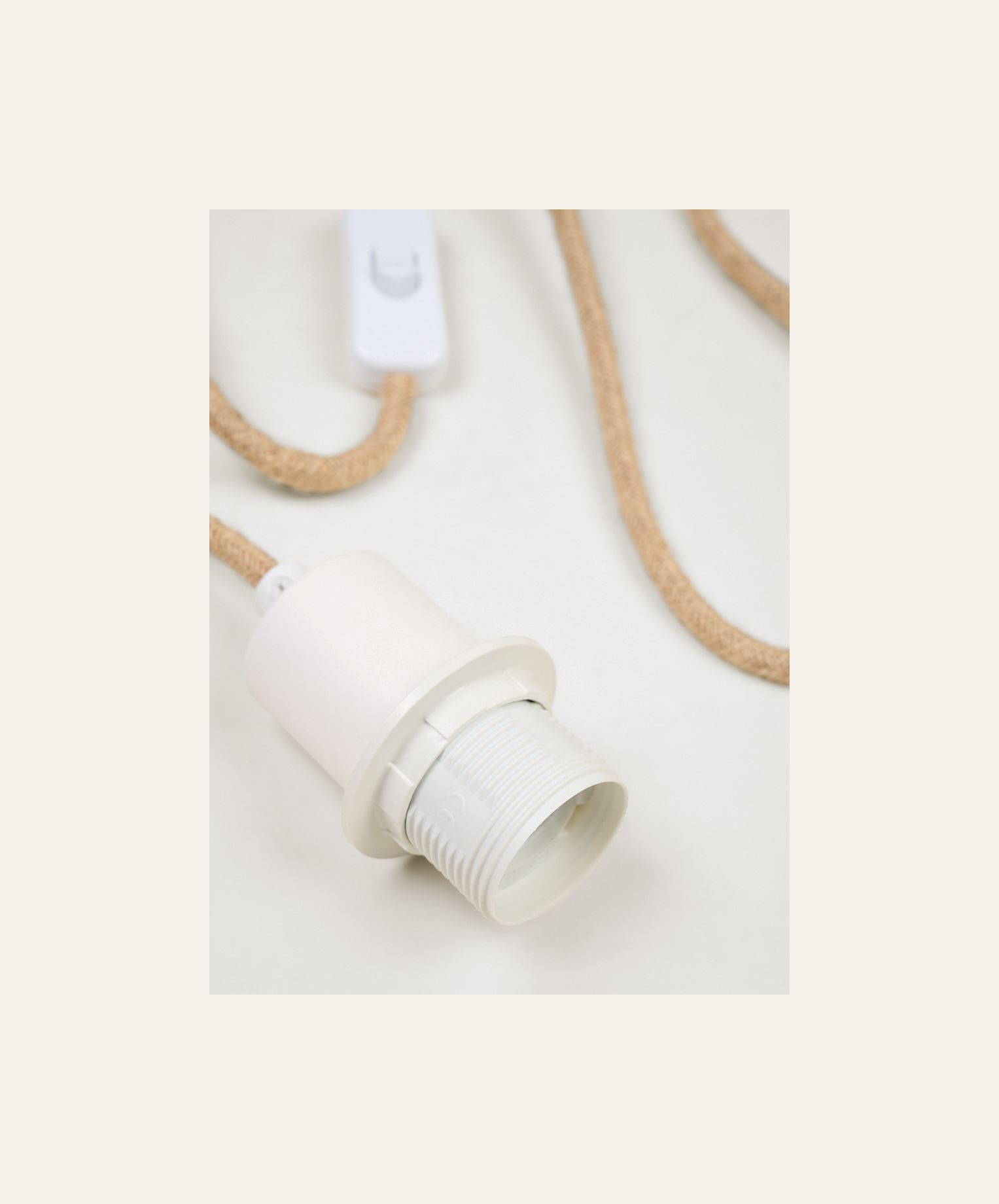 Valaisinjohto valkoinen - 3