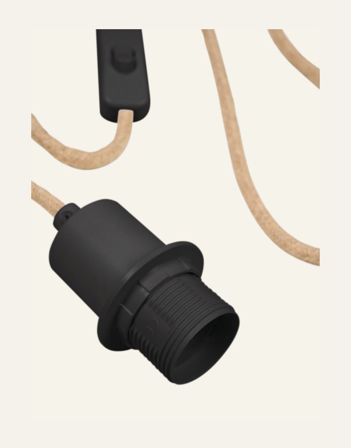 Valaisinjohto musta - 2