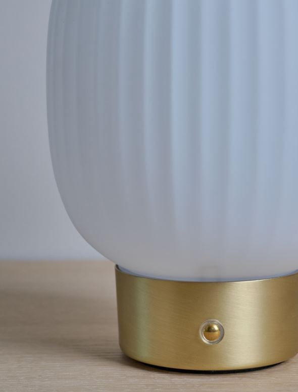 Ladattava pöytävalaisin messinki - 3