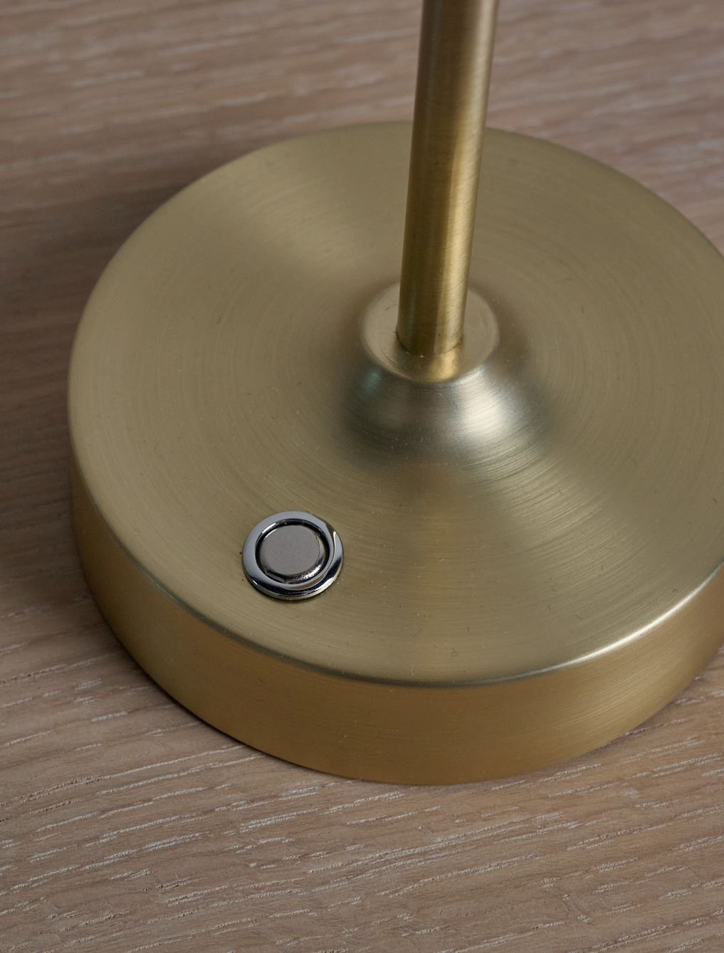 Ladattava pöytävalaisin messinki - 5