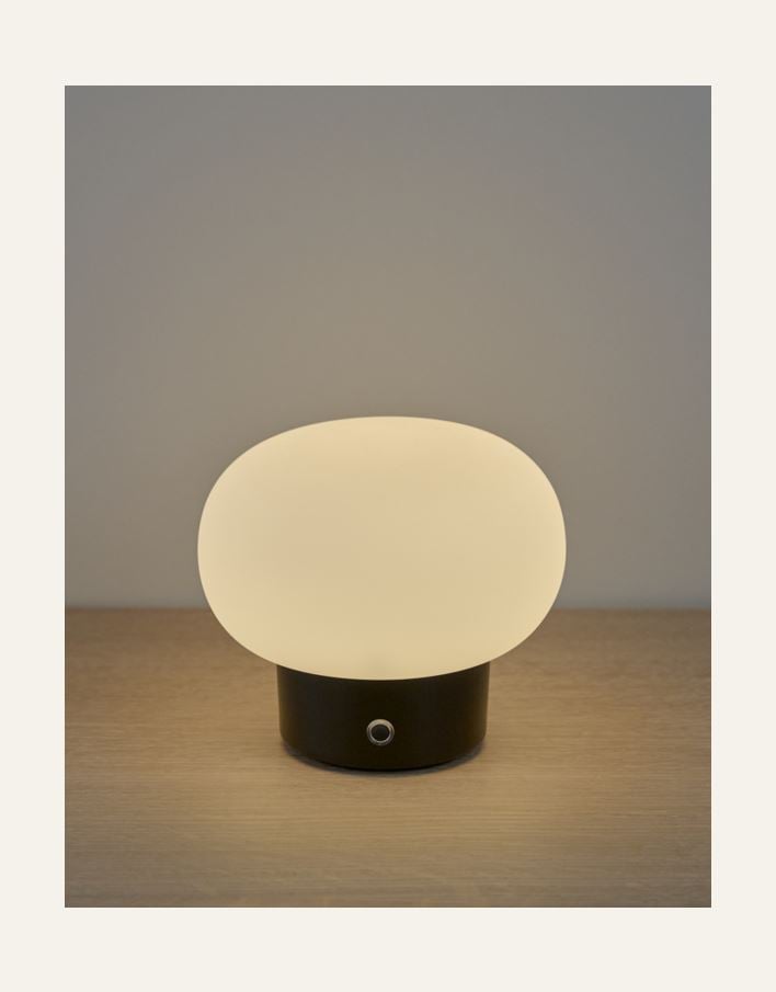Ladattava pöytävalaisin musta - 2