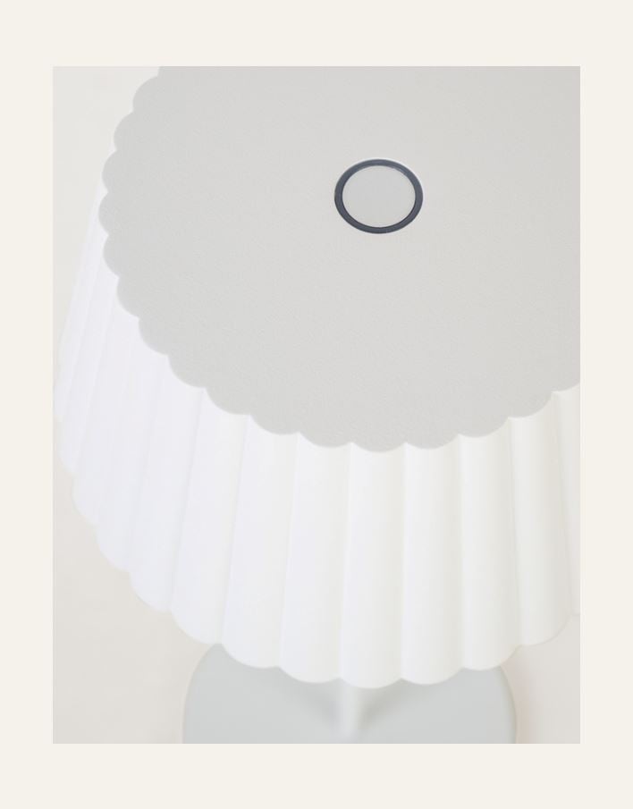 Ladattava pöytävalaisin valkoinen - 2