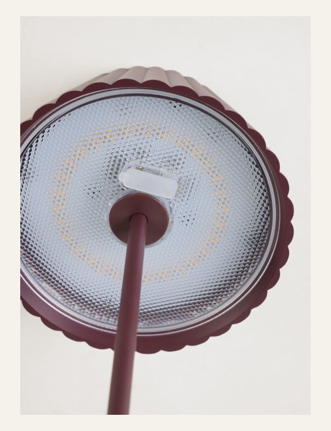 Ladattava pöytävalaisin viininpunainen - 6