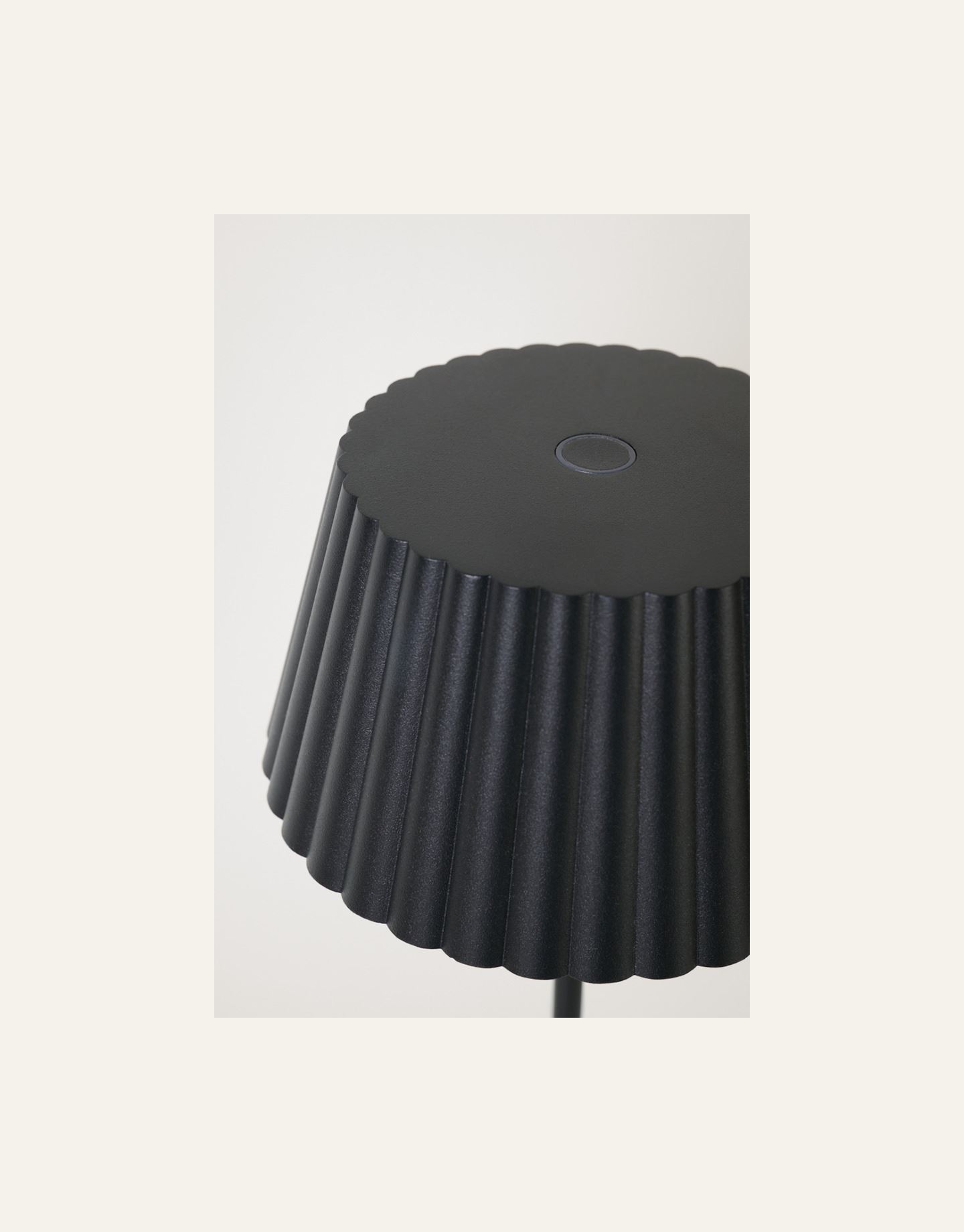 Ladattava pöytävalaisin musta - 4