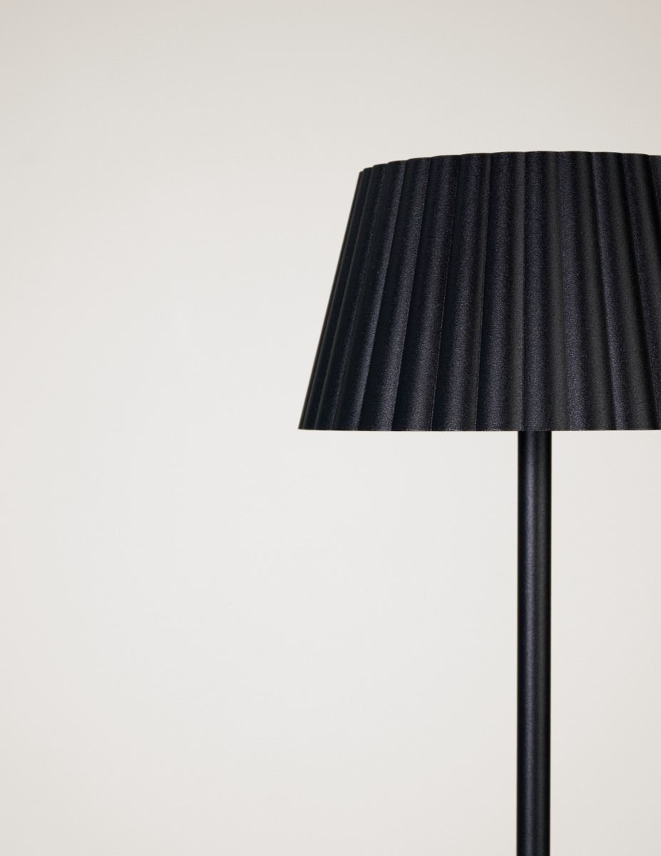 Ladattava lattiavalaisin musta - 3