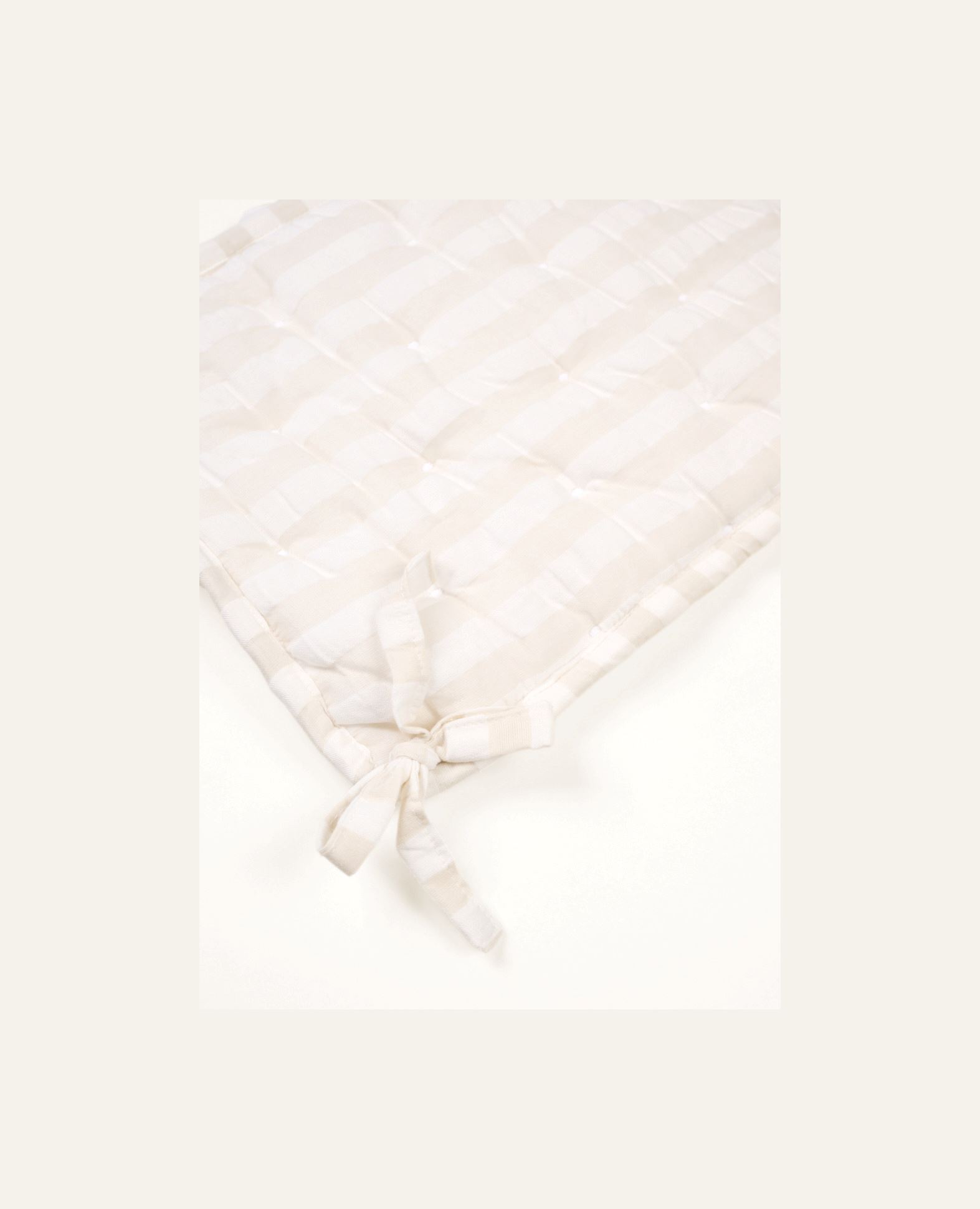 Pinnasängyn reunasuoja beige - 2