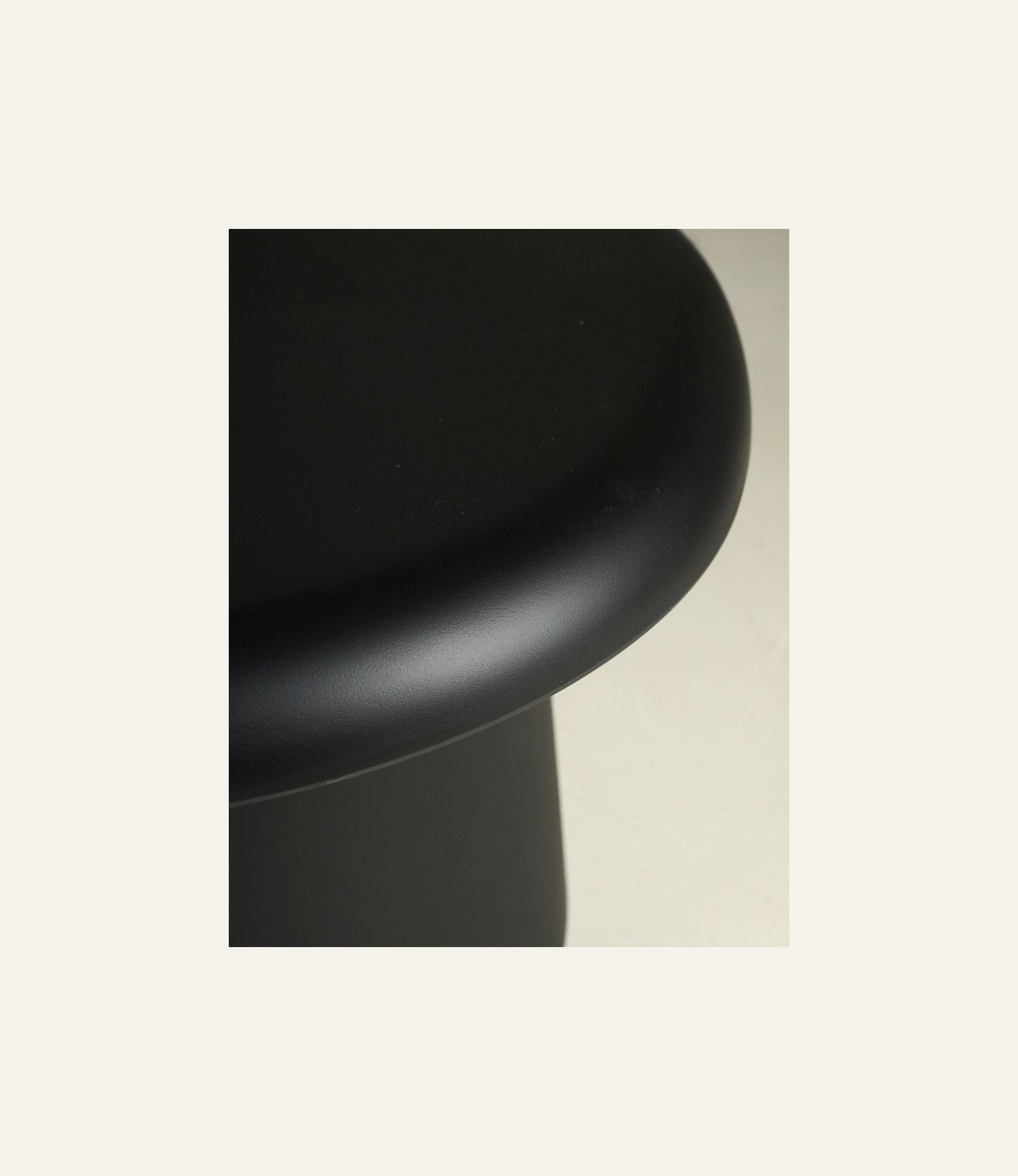 Puutarhapöytä musta - 3