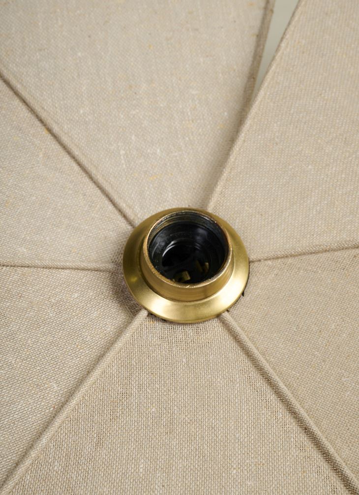 Kattovalaisin luonnonväri - 7