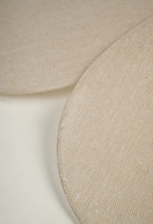 Kattovalaisin luonnonväri - 8