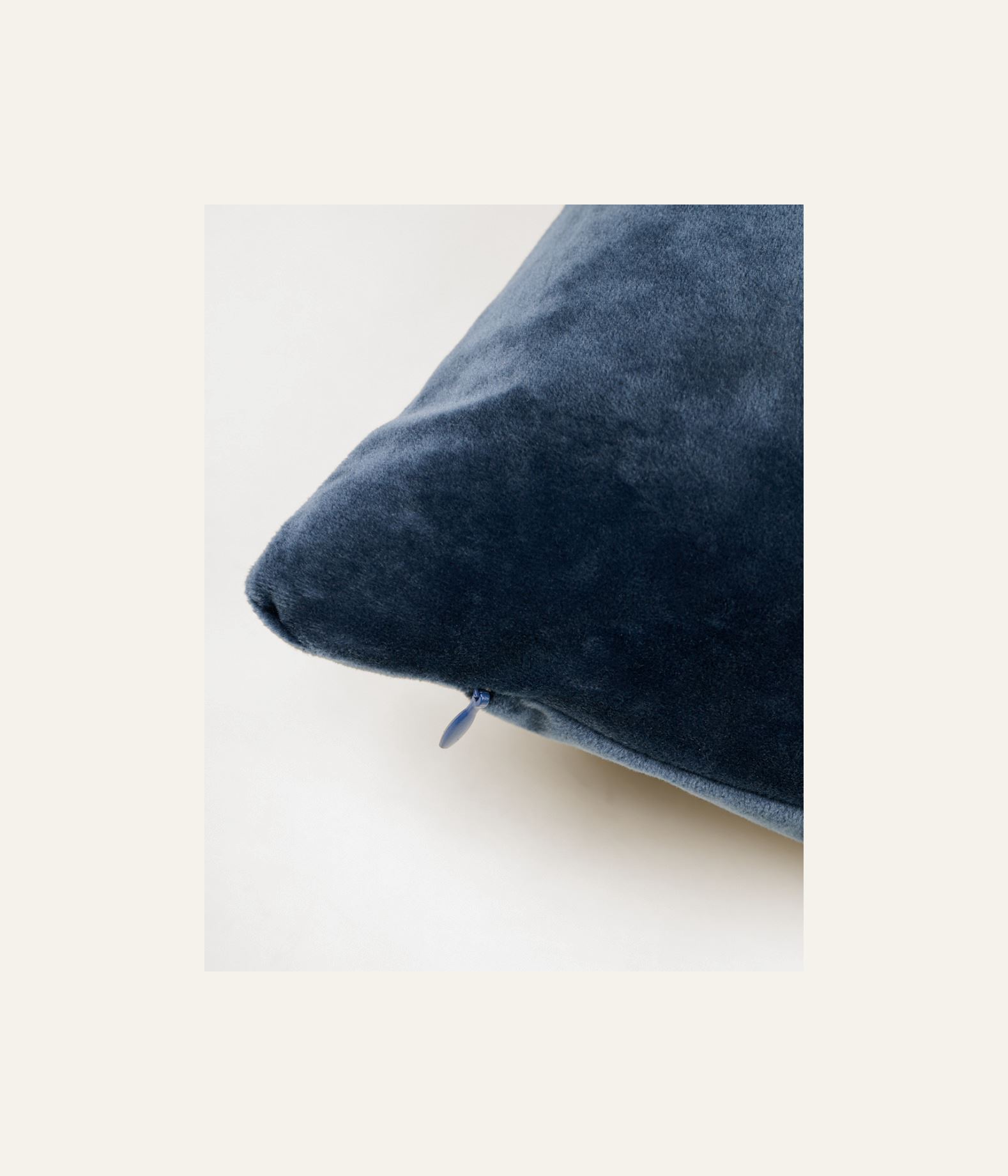 Koristetyynynpäällinen tummansininen - 2