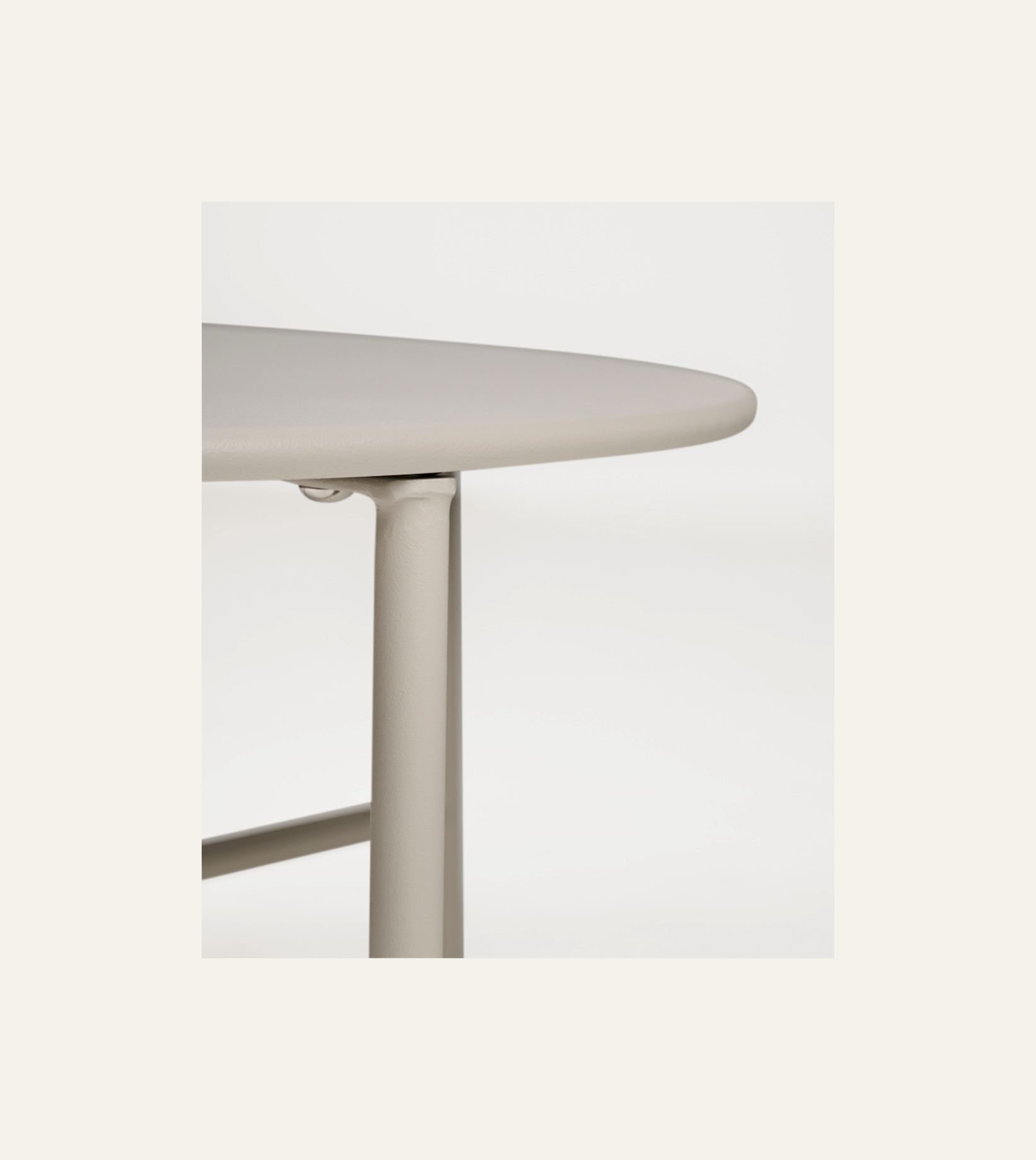 Puutarhapöytä beige - 6