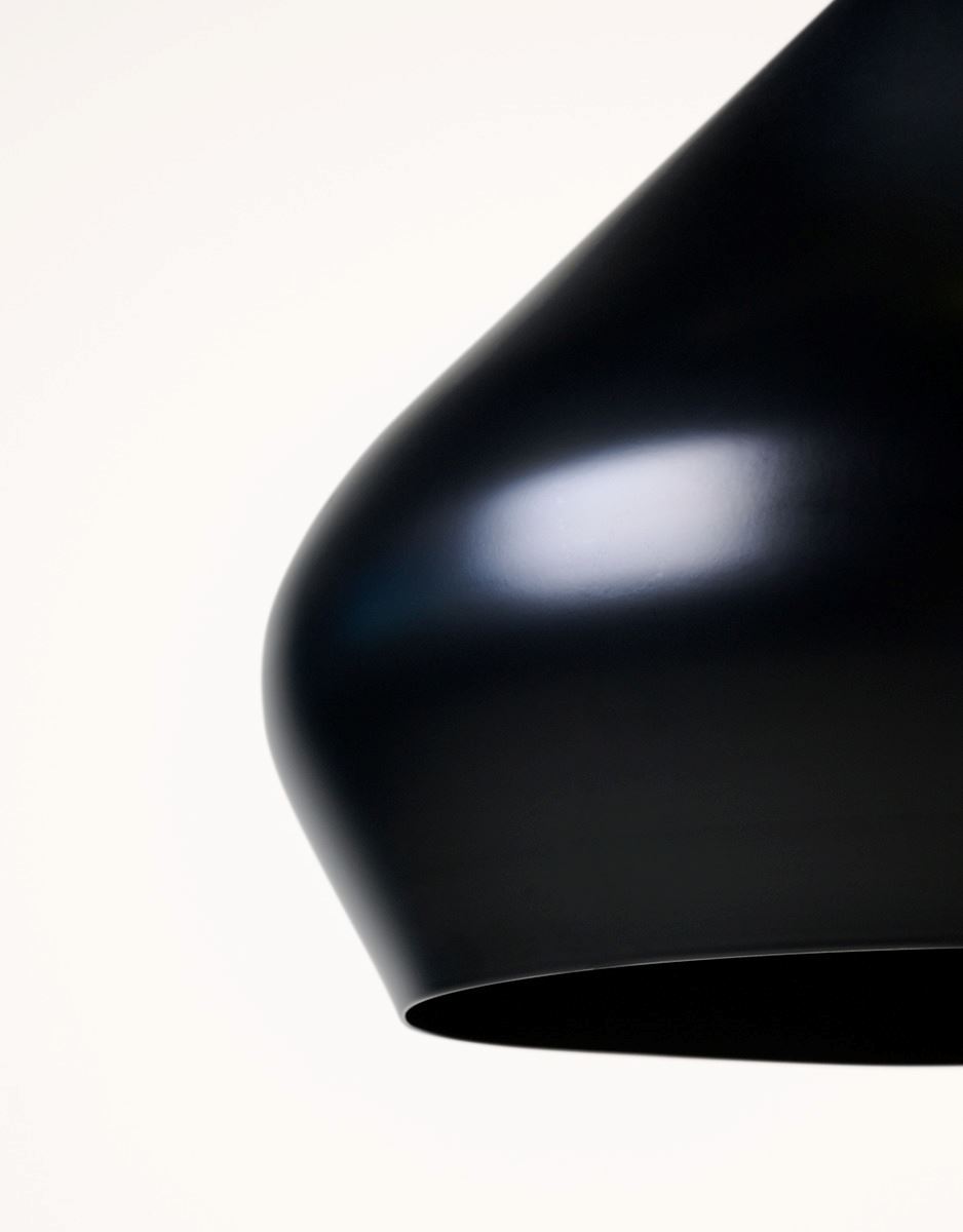 Kattovalaisin musta - 3