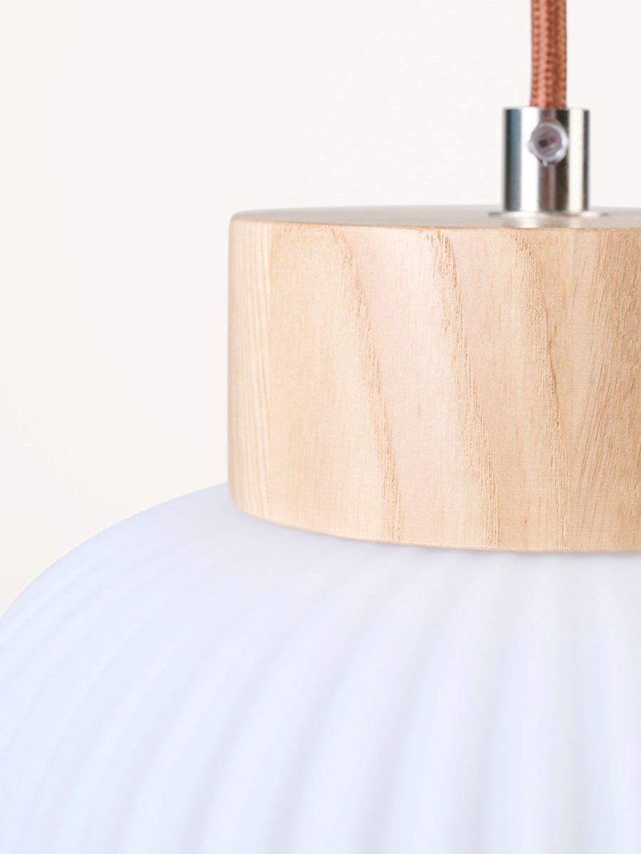 Kattovalaisin luonnonväri - 5