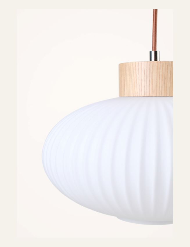 Kattovalaisin luonnonväri - 4