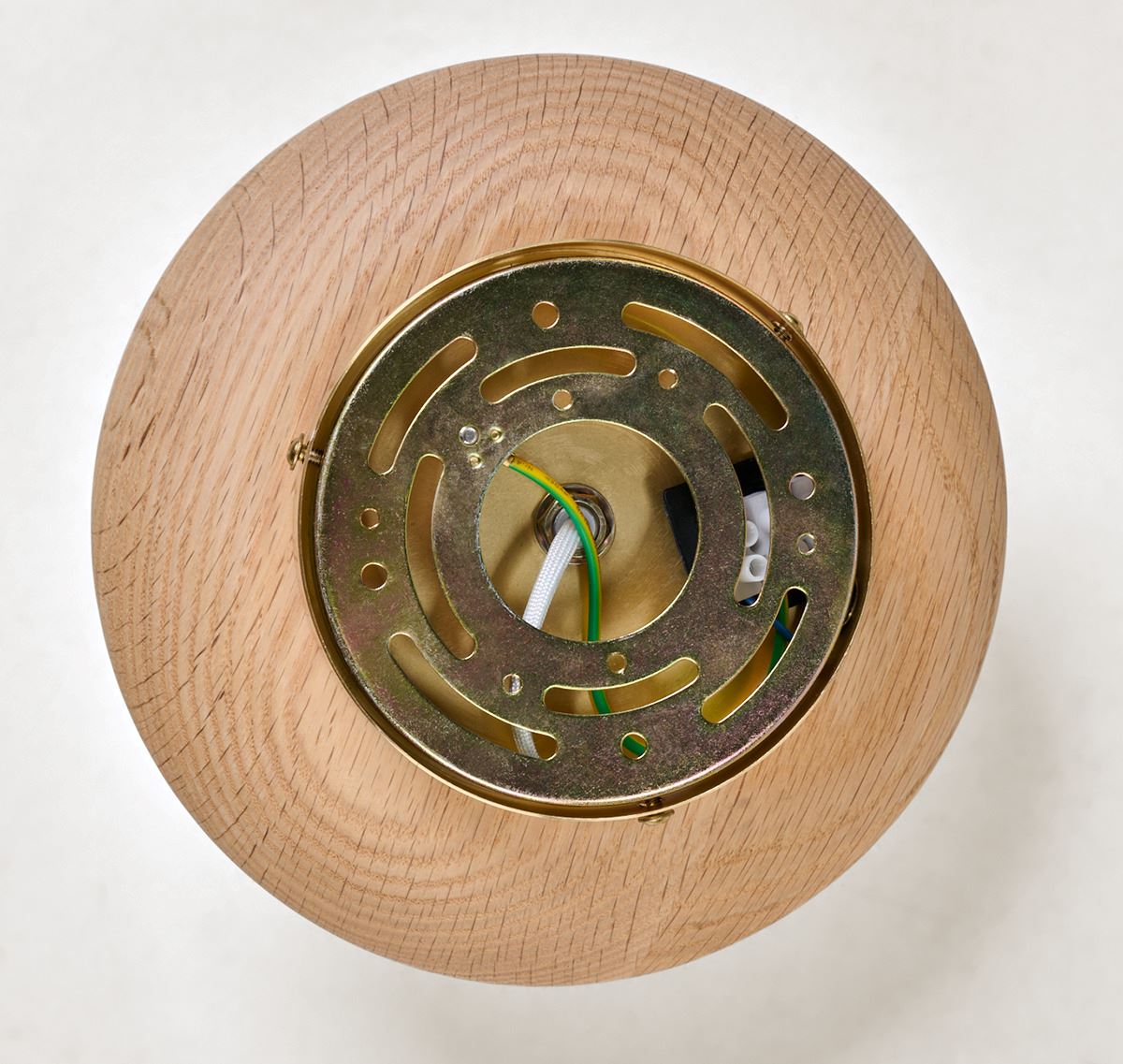 Seinälamppu luonnonväri - 7