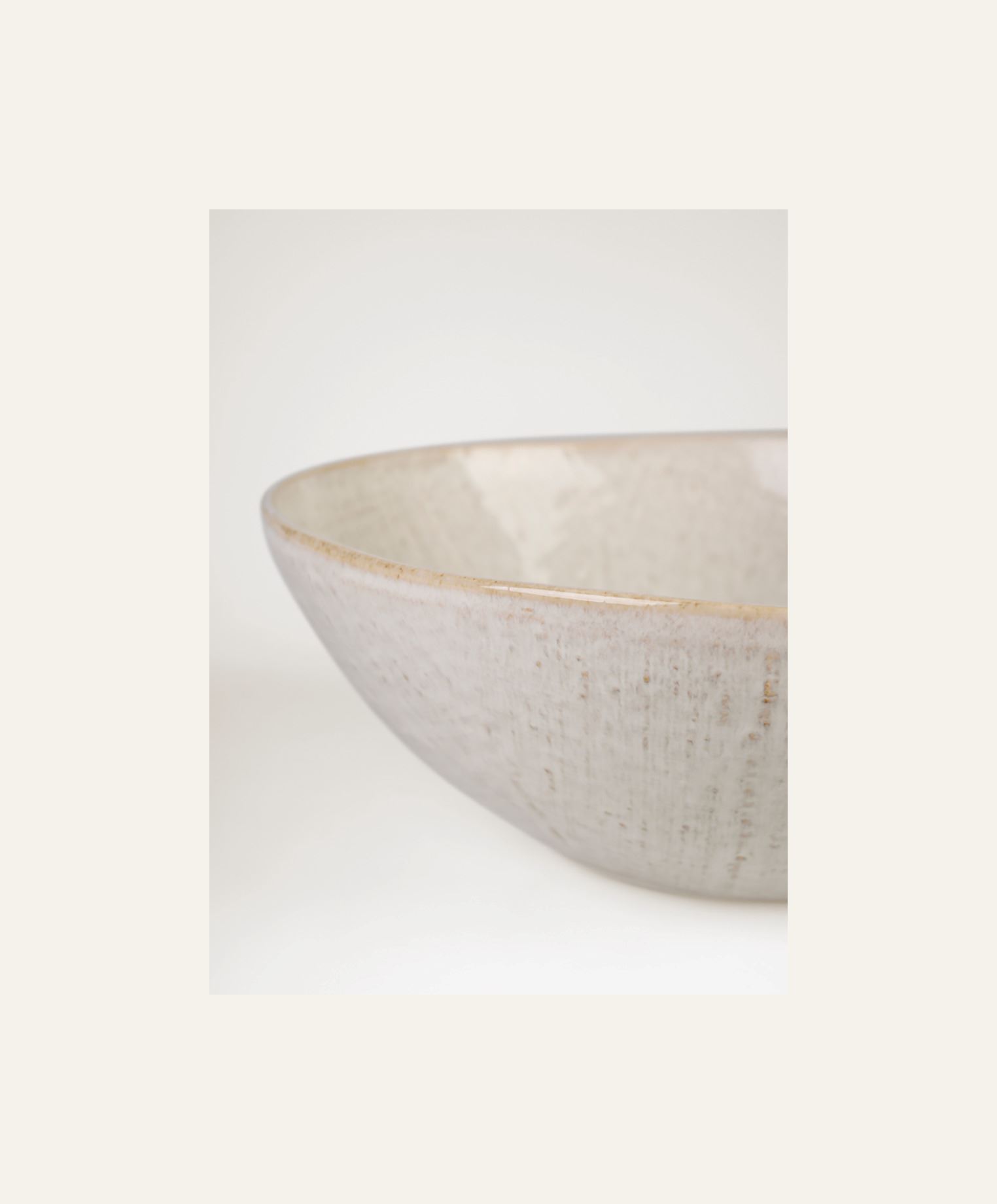 Salaattikulho creme - 2