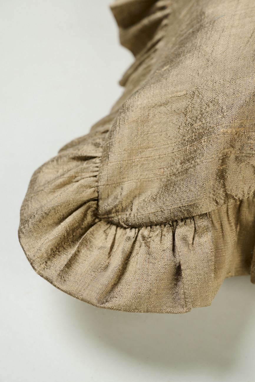 Koristetyynynpäällinen kulta - 2