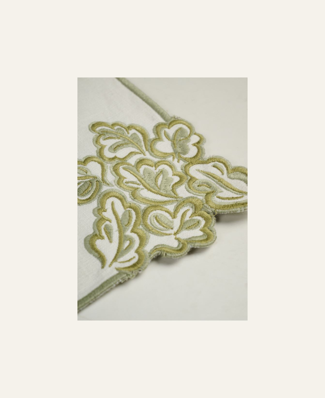 Lautasliina luonnonvalkoinen - 2