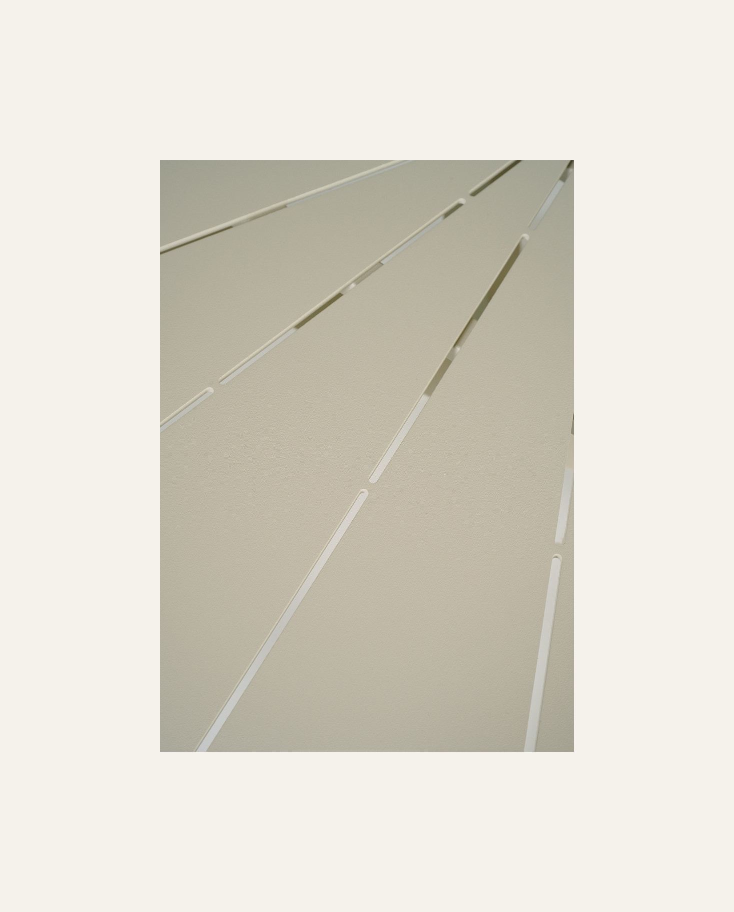 Puutarhapöytä luonnonvalkoinen - 4