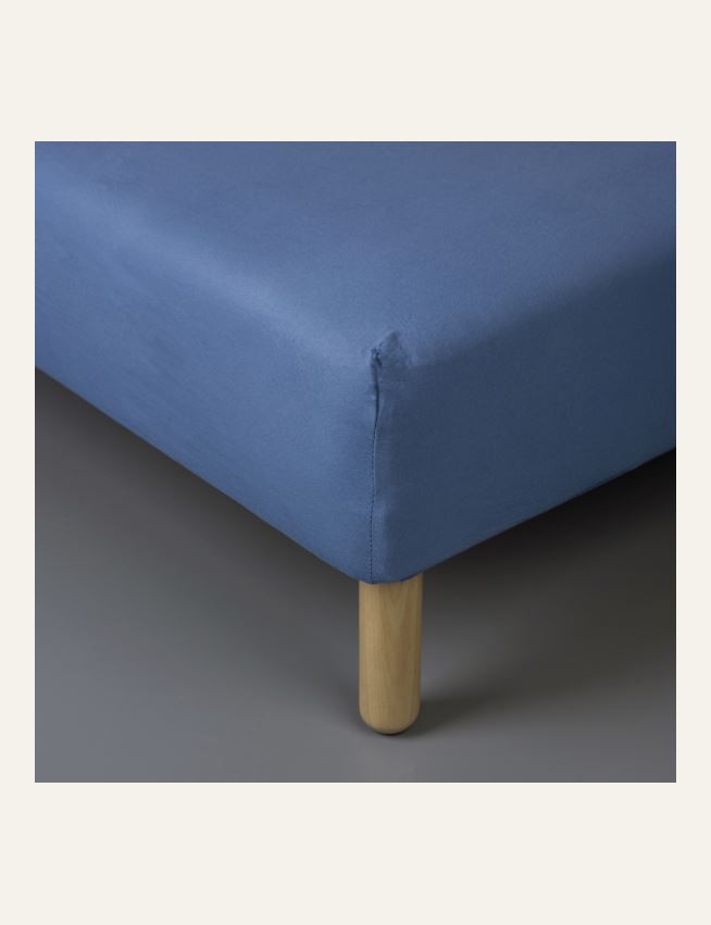 Muotoonommeltu aluslakana sininen - 2