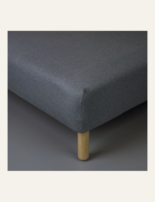 Muotoonommeltu aluslakana harmaa - 2