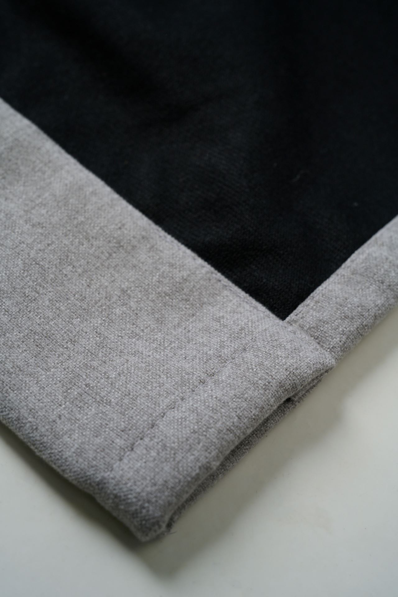 Pimentävä verho vaaleanharmaa - 4