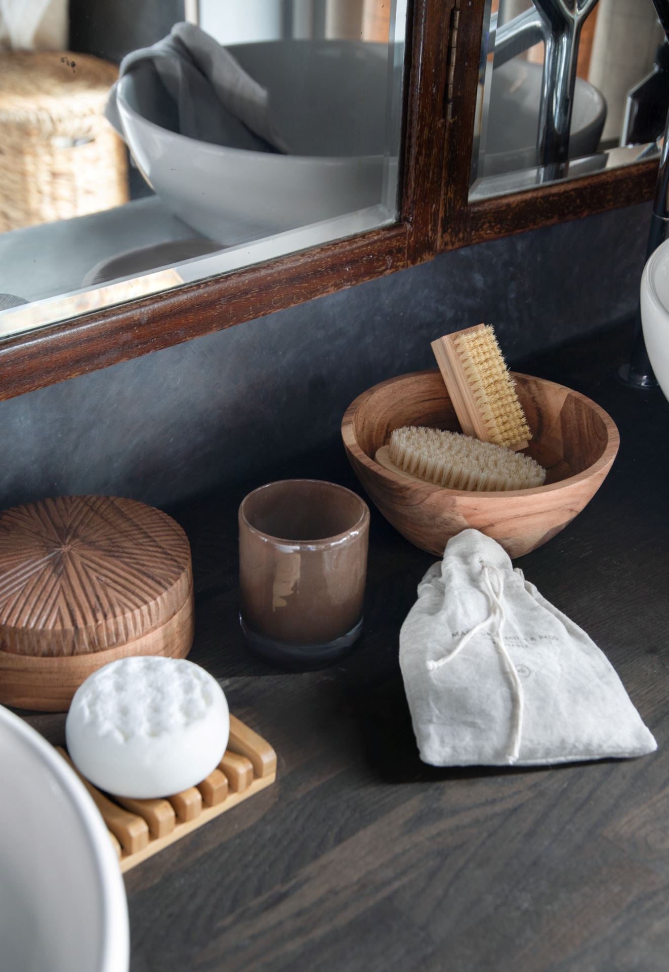 Hierontasaippua valkoinen - 2