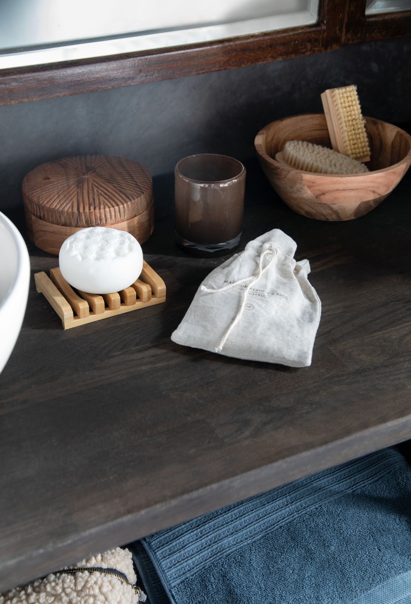 Hierontasaippua valkoinen - 3