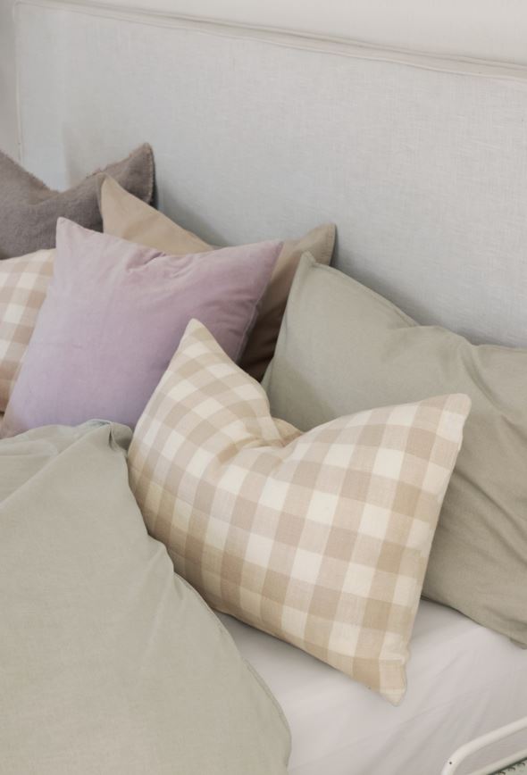 Koristetyyny beige - 4