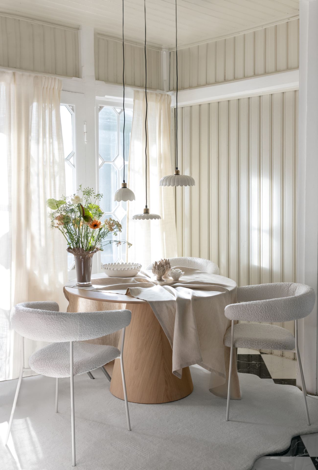 Ruokapöytä luonnonväri - 2