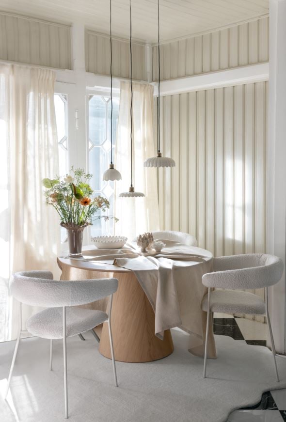 Ruokapöytä luonnonväri - 2