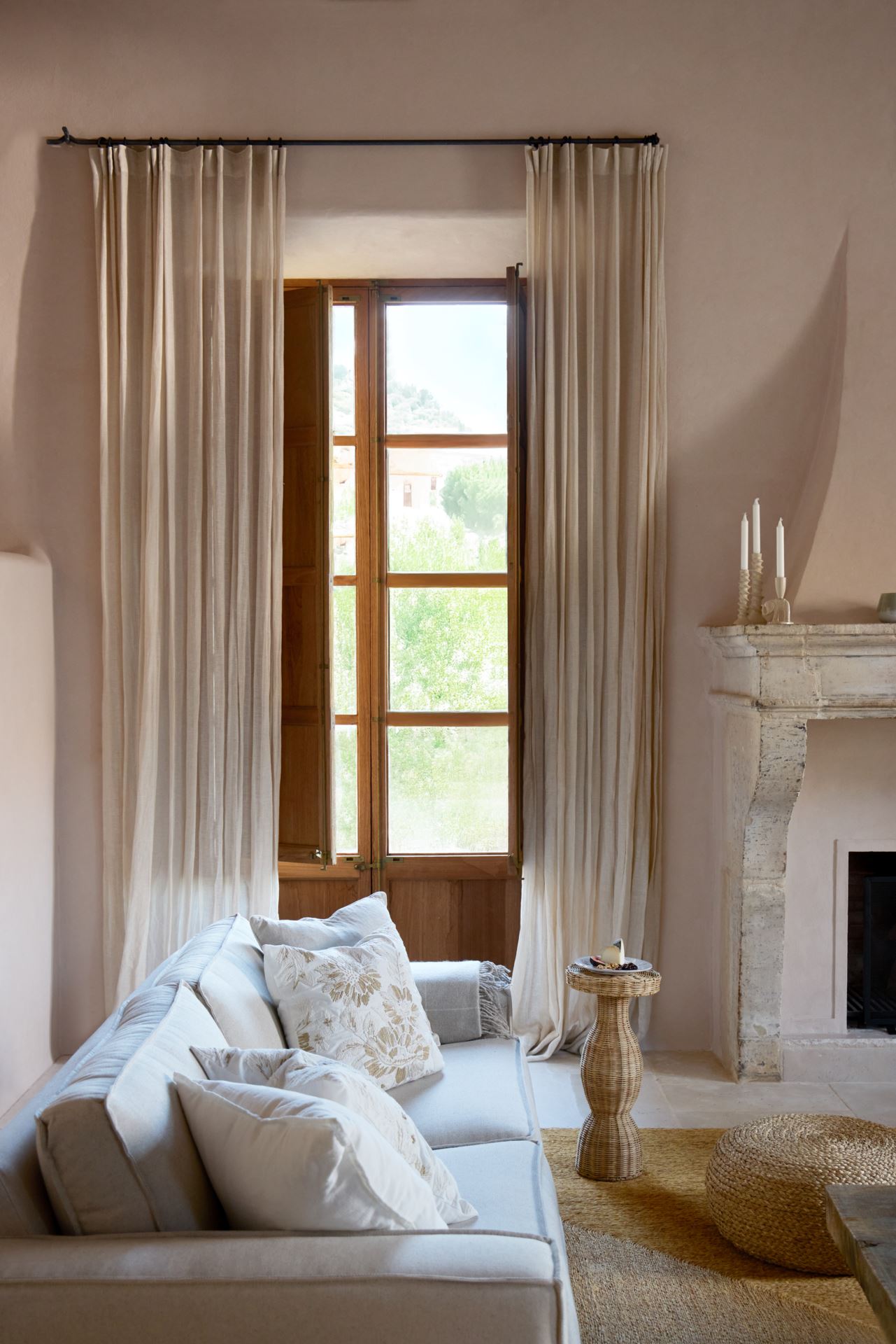 Sivupöytä luonnonväri - 2