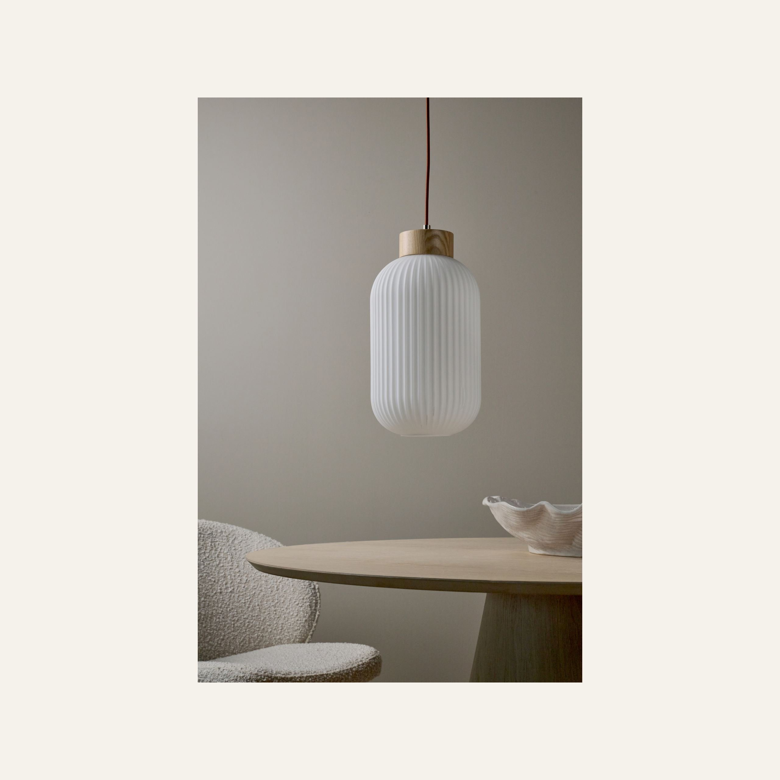 Kattovalaisin luonnonväri - 2