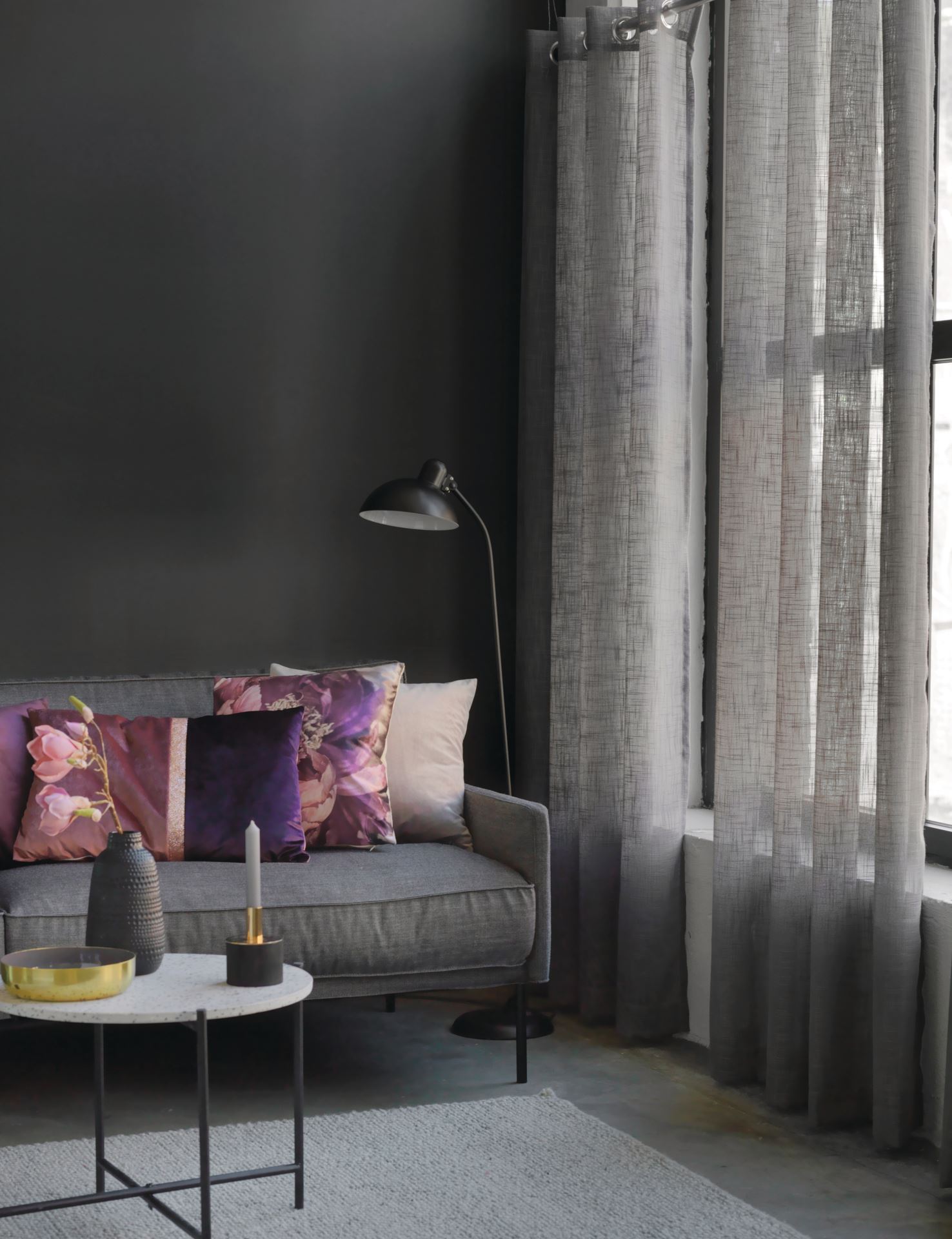 Verho vaaleanharmaa - 2