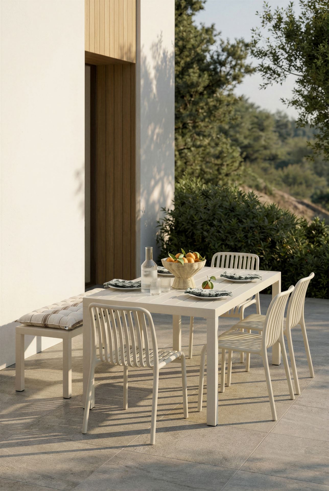 Puutarhapöytä luonnonvalkoinen - 2