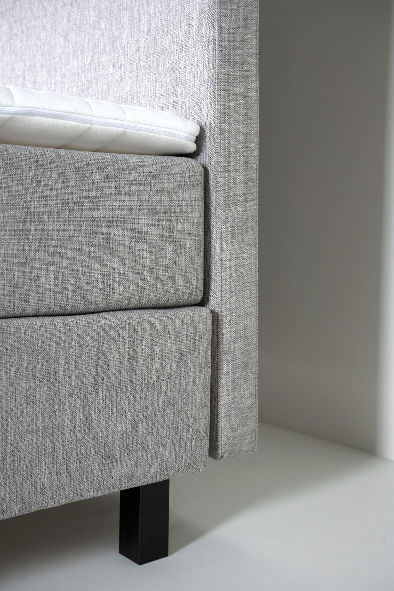 Sängynpääty harmaa - 7