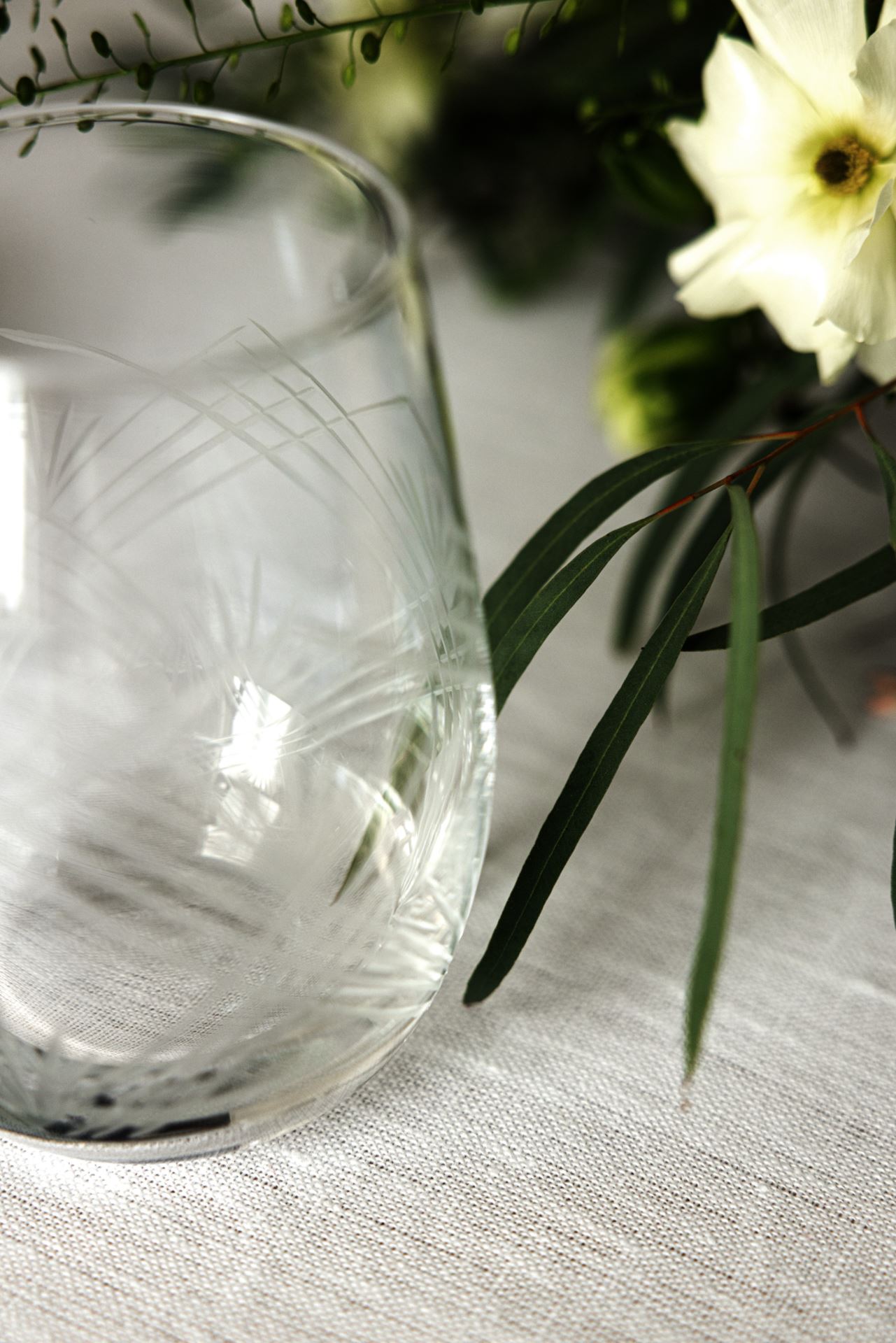 Vesilasi läpikuultava - 3